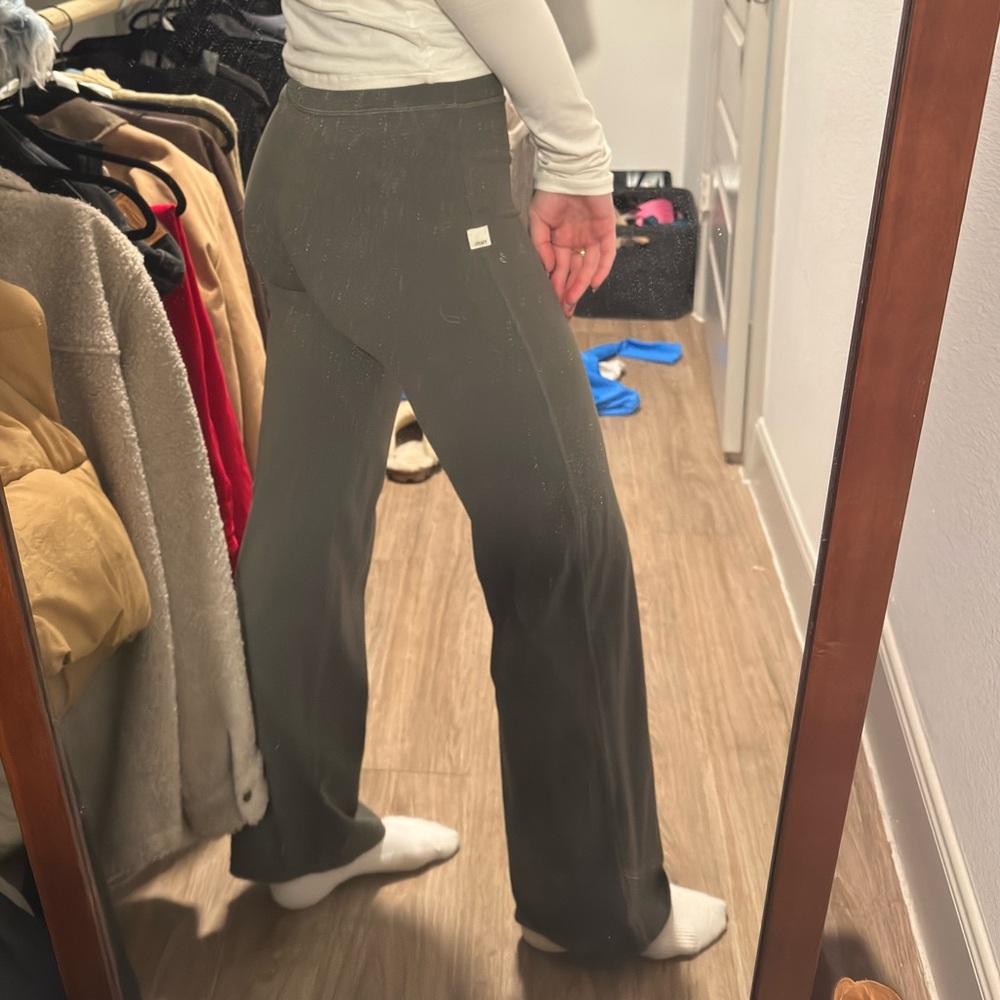 Vuori Daily Wideleg Pant